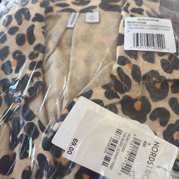 Nordstrom Leopard Print Flannel Patchwork Pajamas NWT Small - Picture 4 of 4